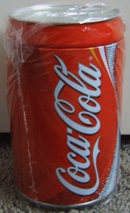 499021-4 € 4,00 coca cola spaarpot ca 18cm hoog